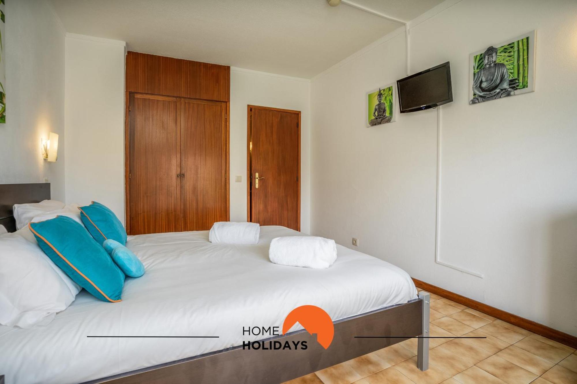 #149 Rocha By Holidays